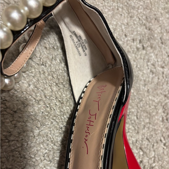 Betsey Johnson Vivviann Gingham Watermelon Pearl Ankle Strap Pumps Heels Size 8 - Picture 4 of 10